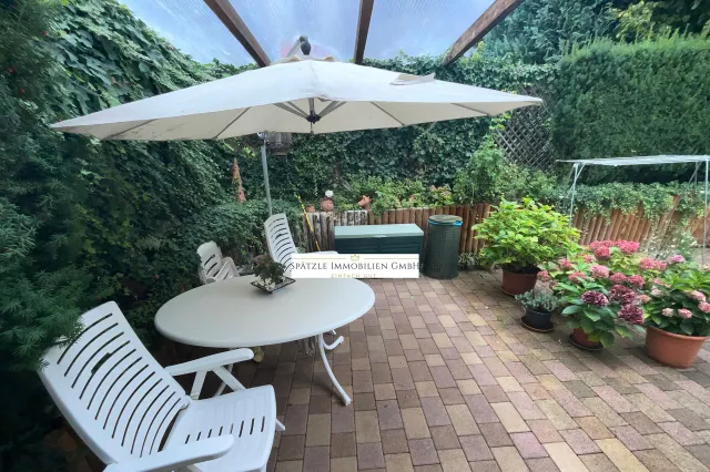 Hauptwohnung Terrasse