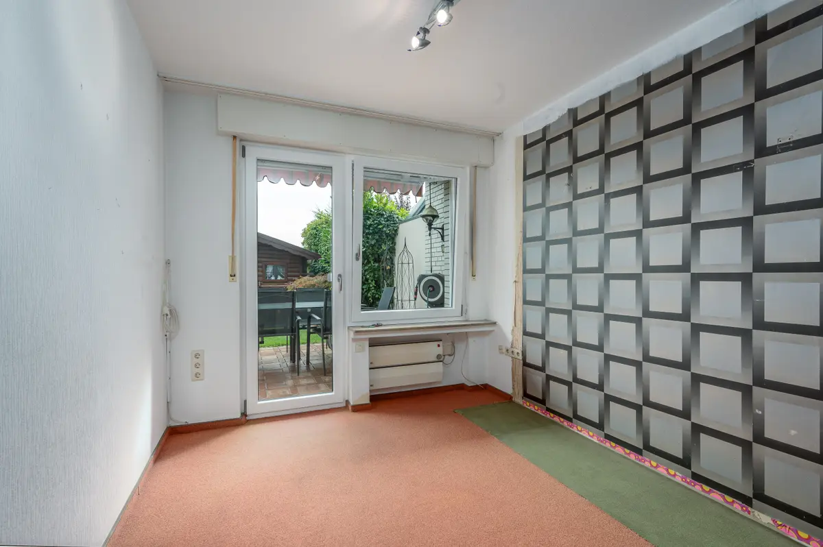 2 Schlafzimmer UG