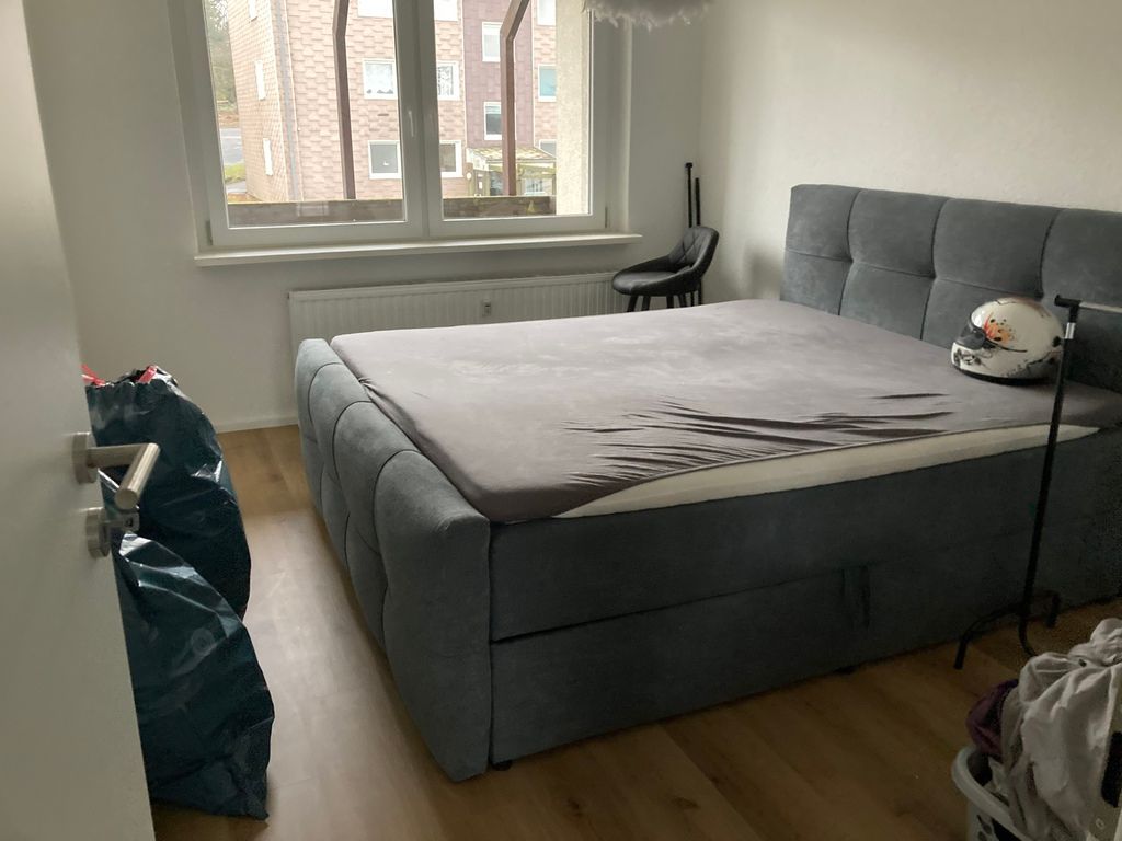 Frisch sanierte Wohnung mit Balkon & Küche zu vermieten - Photo 2