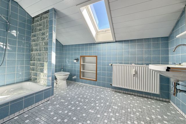 Badezimmer DG 