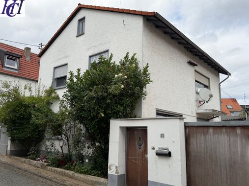 Jetzt neu: Haus zum Kauf in Kelkheim (Taunus)