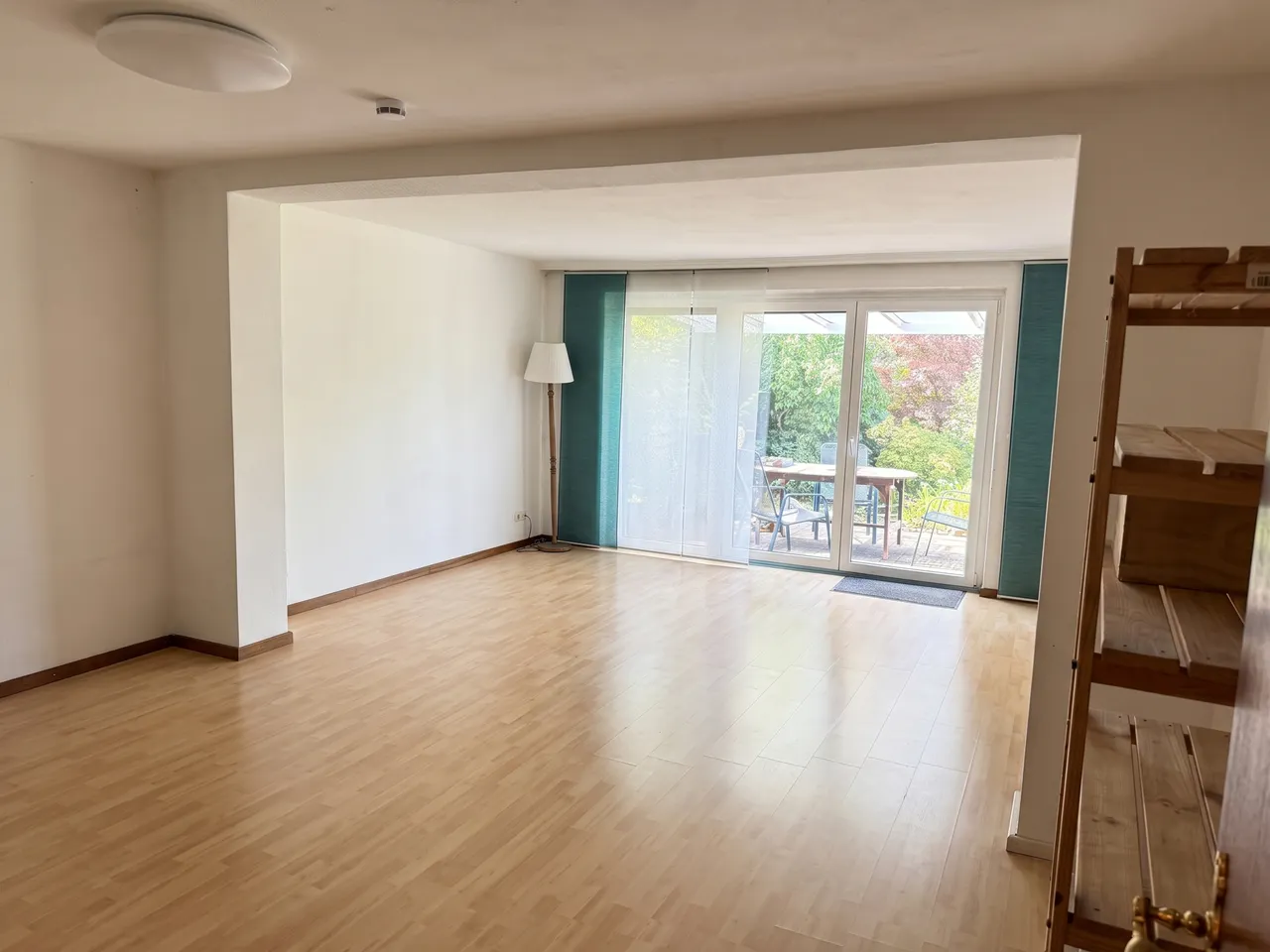 Freundliches Wohnzimmer