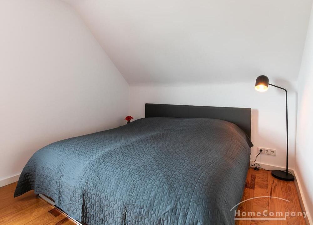 gro&szlig;es Schlafzimmer