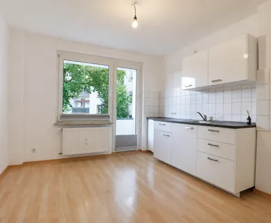 Schöne ca. 56m² große 2-Zimmer-Wohnung mit Balkon in gepflegtem Mehrfamilienhaus - Foto 3