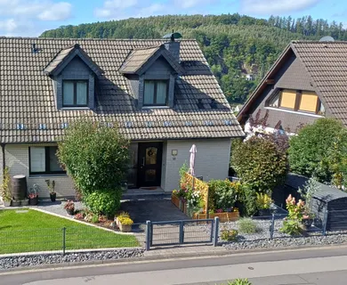 Prächtige Aussichten: Einfamilienhaus mit Fernblick und Charme