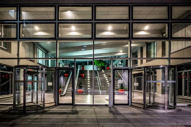 Eingang (©Deka Immobilien)
