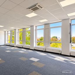 LICHTDURCHFLUTETE BÜROFLÄCHE MIT FLEXIBLER RAUMSTRUKTUR ZU MIETEN!
