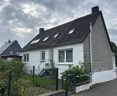 Bezahlbares Wohnen für die Familie! Renovieren und einziehen!