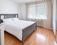 Schlafzimmer 2. OG Links