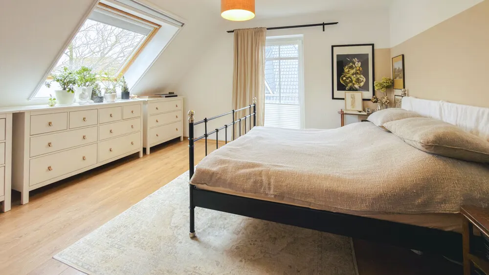 Schlafzimmer I.