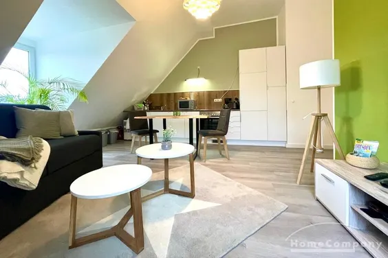 27462 HomeCompany Dresden Möbliert/Furnished 2-Zimmer Dachgeschoß-Apartment in Dresden-Grosszschachwitz max. 2 Personen