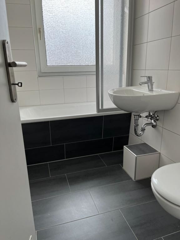 2-Zimmer Wohnung mit Balkon & Einbauküche - Foto 5