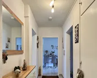 Altbau - Flur EG links