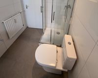 Bad 2. Blick mit Dusche