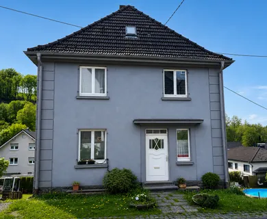 Eigenheim mit Charme und Potenzial – 20er Jahre Ein-/Zweifamilienhaus!