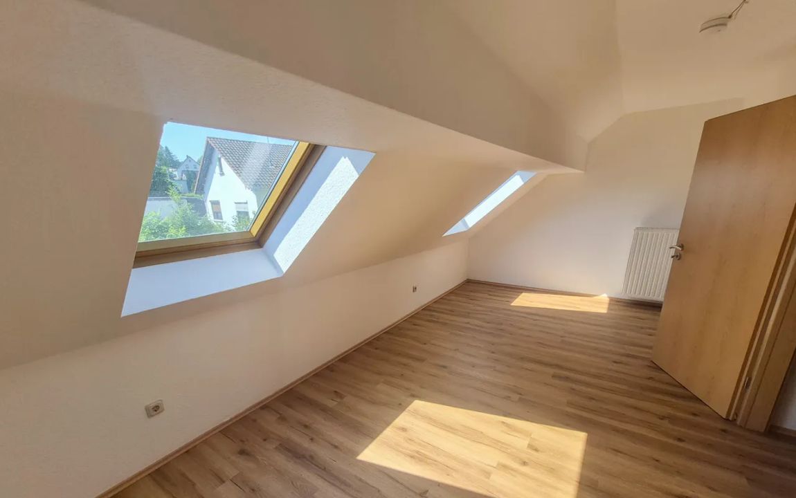 Gepflegtes Reihenmittelhaus mit cleverem Eigentumskonzept und Garage – nähe Puderbach!