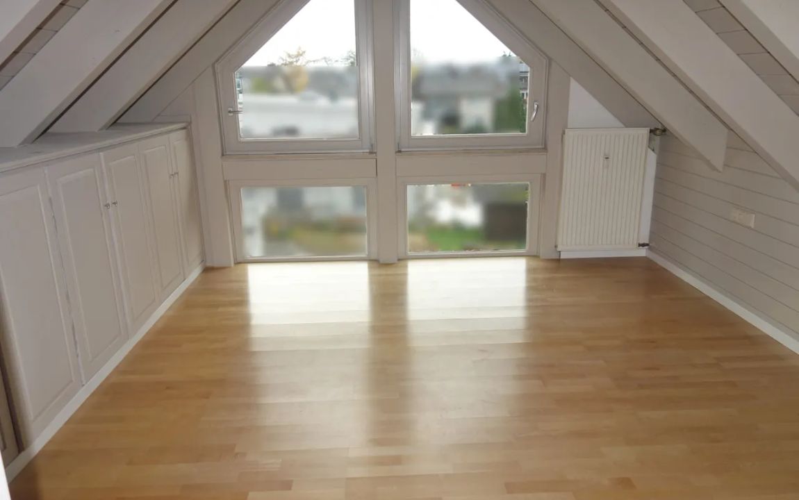 Clever investieren! Attraktives Mehrfamilienhaus in Bergisch Gladbach – Refrath