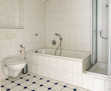 Weite vor den Fenstern, Ruhe im Zuhause – 3-Zimmer-Wohnung mit besonderem Blick ins Grüne - Foto 4