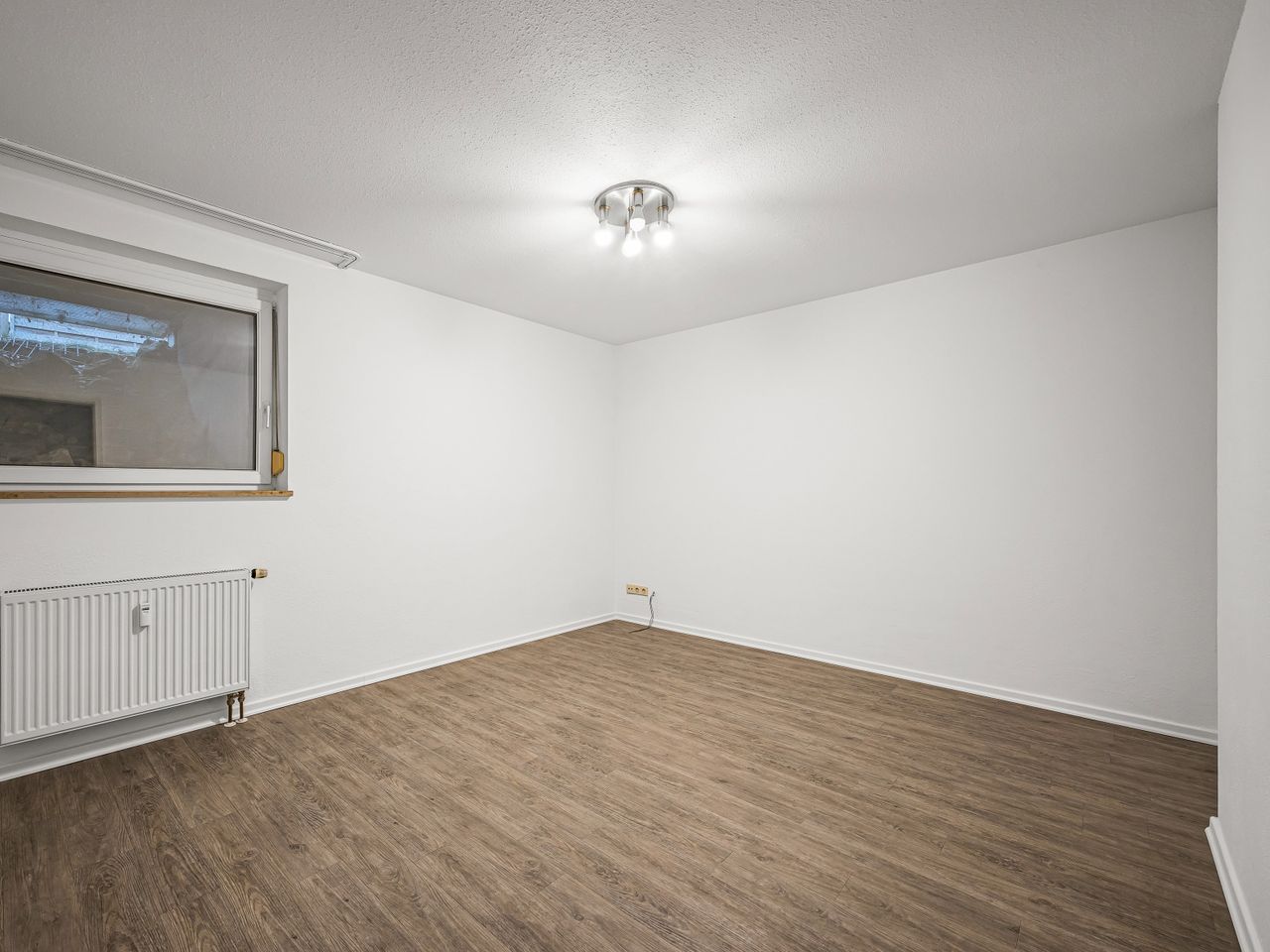 Schlafzimmer im Kellergeschoss