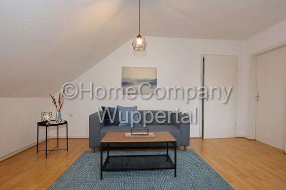 Moderne Dachgeschosswohnung mit DSL im Remscheider Südbezirk