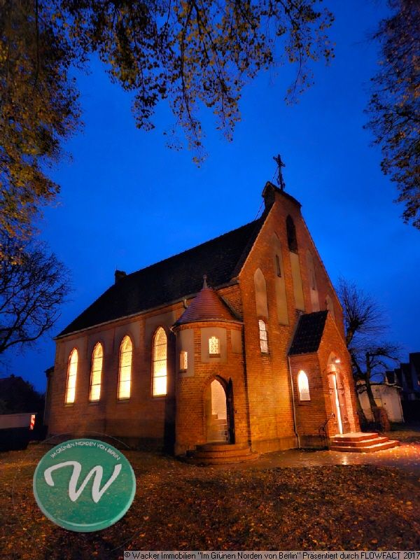 Ein Unikat: Neugotische Kirche (Denkmal) mit Park & Gemeindehaus (Erbbaurecht) (verkauft)