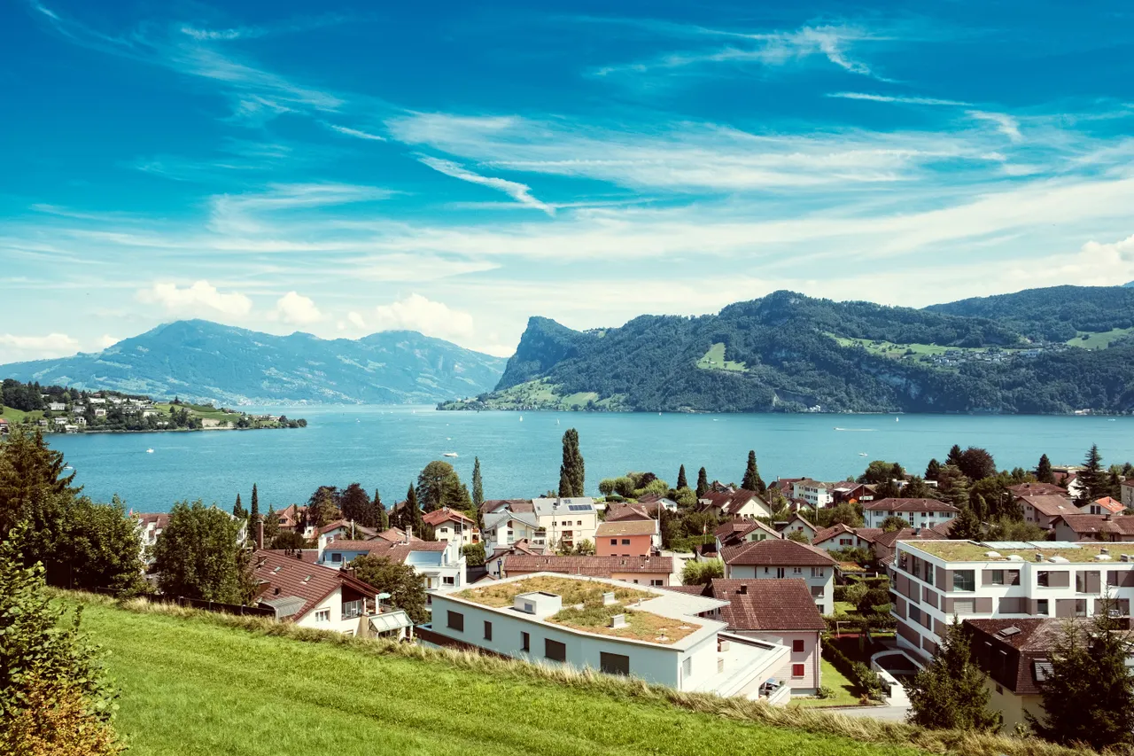 Penthouse mit Aussicht über das Horwer Seebecken