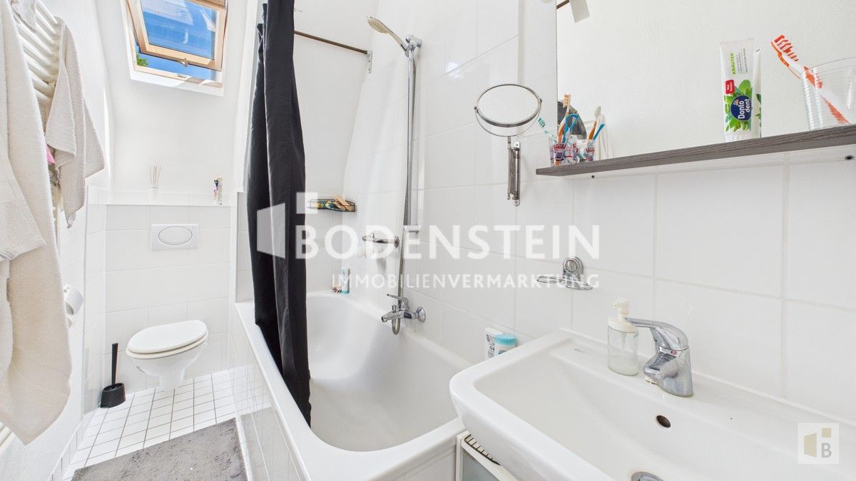Badezimmer Etage III
