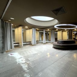 405 m² GROßE GEWERBEFLÄCHE MIT VIELSEITIGEN NUTZUNGSMÖGLICHKEITEN ZU MIETEN