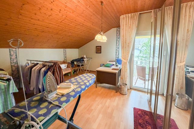 Bügelzimmer (DG)