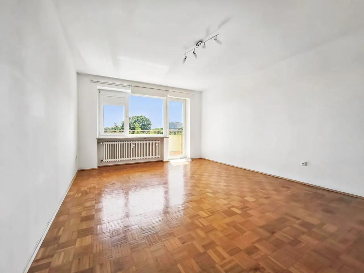 Wohn-/ Schlafzimmer