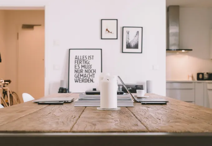 Minimalismus: Der Schlüssel zu mehr Gelassenheit in Ihrem Wohnraum