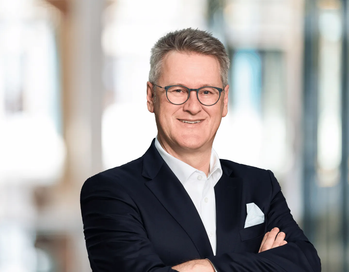 Dr. Bernhard Bauer