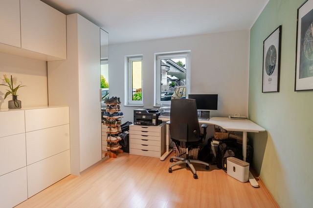 Büro/Kinderzimmer