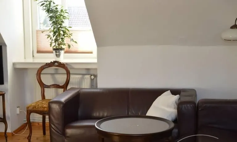Gemütliche Dachgeschoß Wohnung in Oldenburg /Osterburg - Photo 2