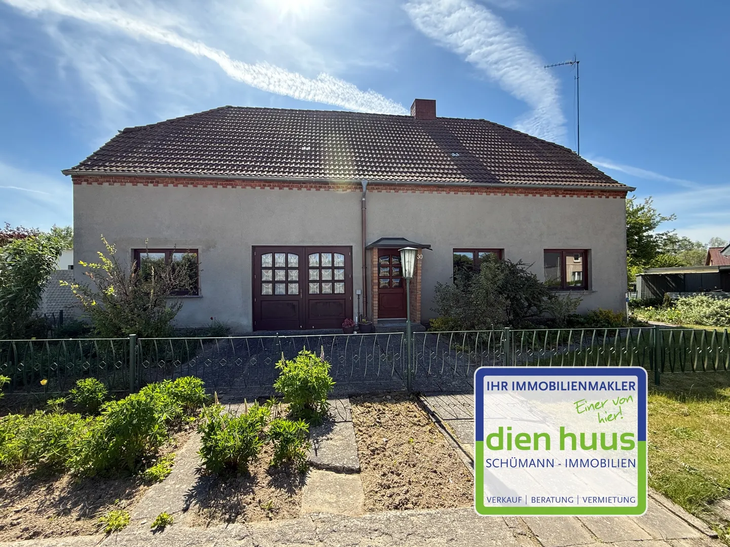 Einfamilienhaus mit viel potenzial und weitläufigem Grundstück