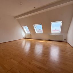 Großzügige 4-Zimmer-Wohnung in Berlin-Friedrichshain