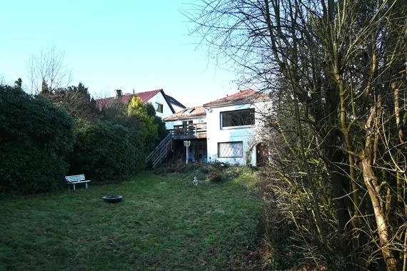 ****Modernisiertes Einfamilienhaus in ruhiger Wohnlage – bezugsfertig & ohne Provision .... ****