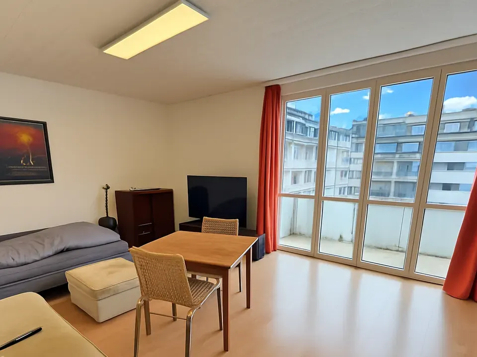 Vermietete Wohnung mit Balkon und Stellplatz in zentraler Lage v. Koblenz