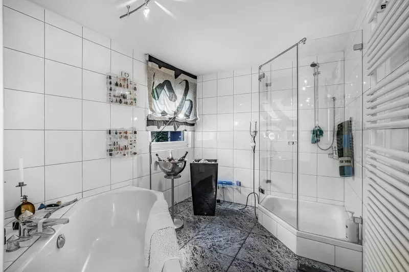 Badezimmer EG