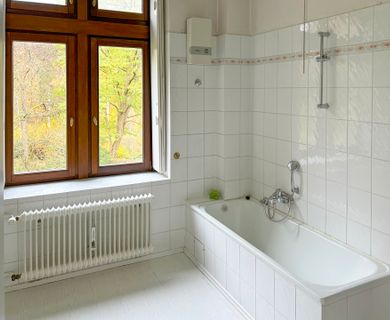 Wohnen zur Miete in einer Burg? 4-Zimmer Wohnung in der Burg Volperhausen! - Photo 4
