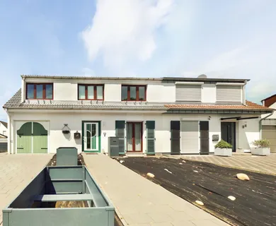 Wohnen mit Wohlfühlfaktor: Ihr Familienhaus mit Garage, Kellerbar & geschütztem Garten