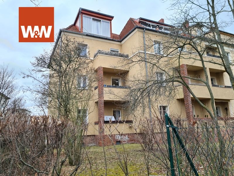 Von der Strasse aus gesehen