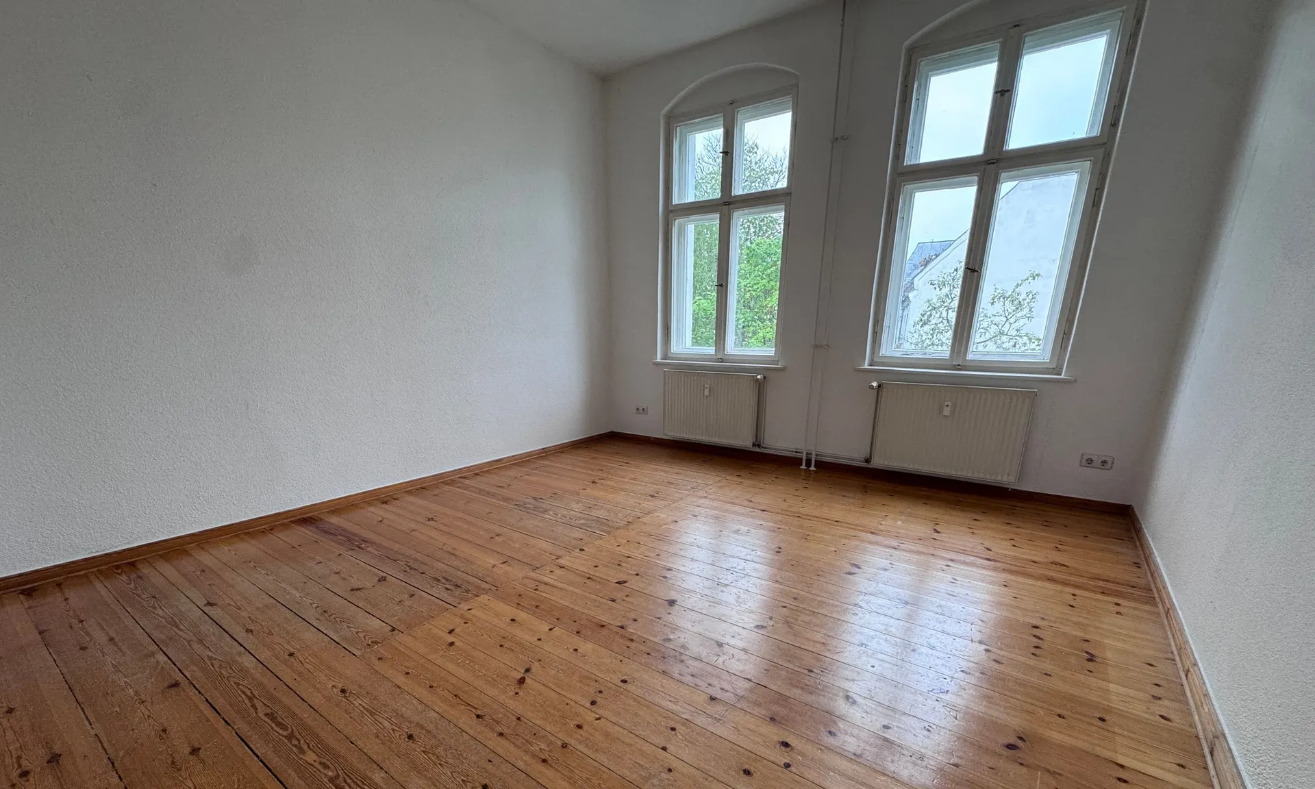 3-Zimmer Wohnung mitten in F-Hain!