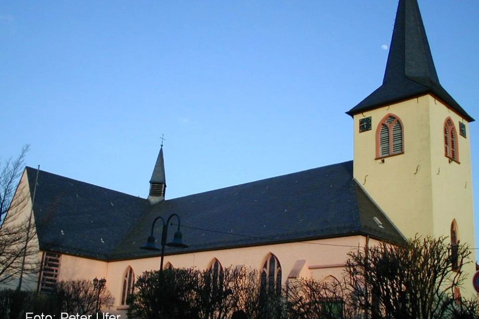 Kirche St. Laurentius in Niederkassel Mondorf