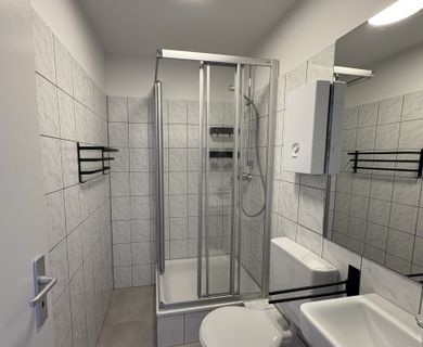 Single-Apartment mitten im Leben: Renovierte 1 Zimmer Wohnung in Flingern Nord. - Photo 1