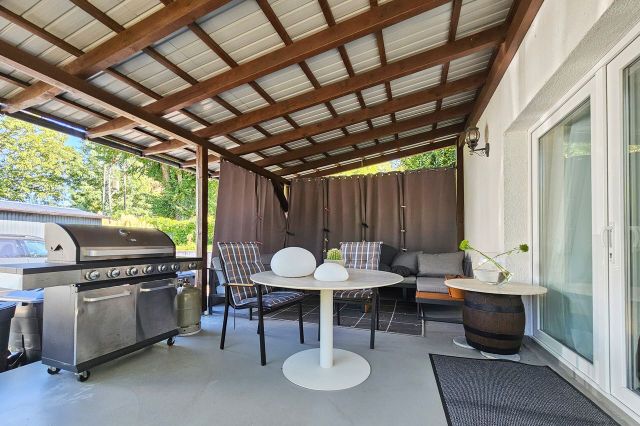 Terrasse Nebenhaus