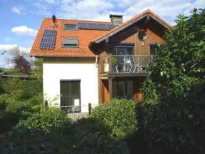 Hier bleiben keine Wünsche offen! Tolle Wohnung mit vielen Extras! - Photo 4