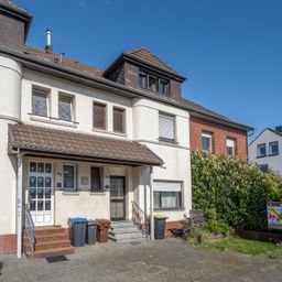 Potenzialstarkes Zweifamilienhaus mit ausgebautem DG – Ideal für Eigennutzer oder Kapitalanleger