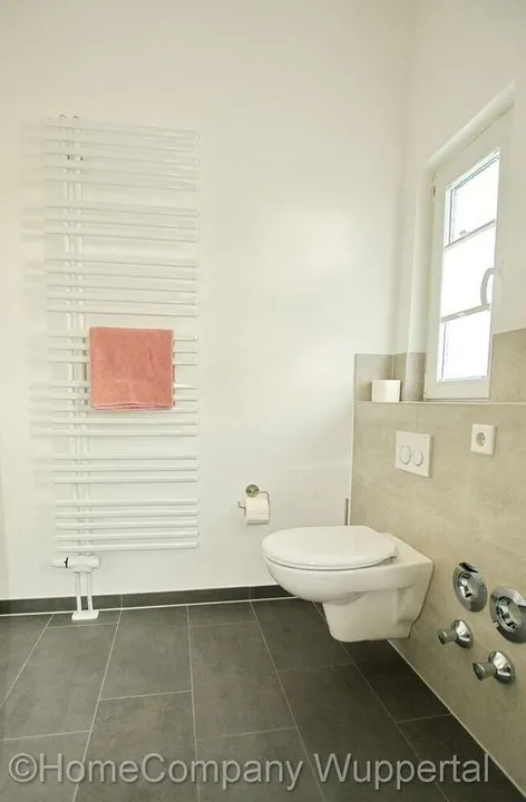 WC und Handtuchw&auml;rmer