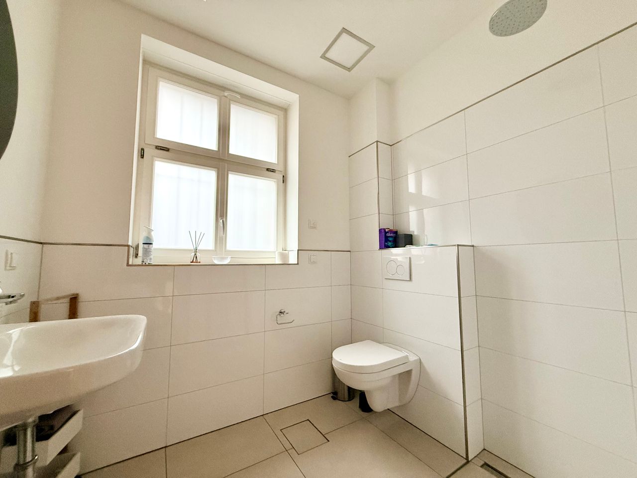 Repräsentative 6,5 ZKB/Balkon-Wohnung in Jugendstilgebäude mit kleinem Garten - Photo 4